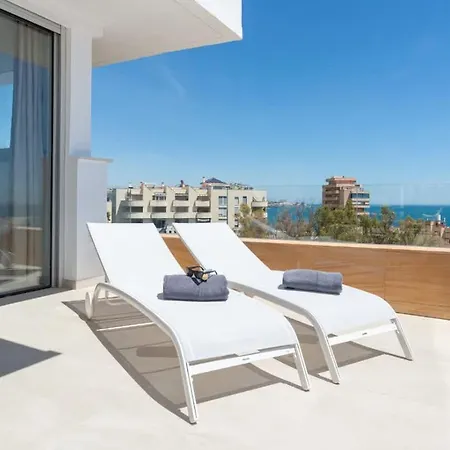 Villa Lovely With Uninterrupted Sea View Fuengirola