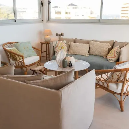 Villa Lovely With Uninterrupted Sea View