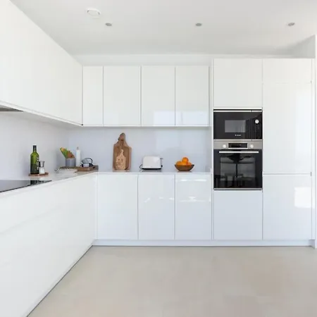 Lovely With Uninterrupted Sea View Villa *